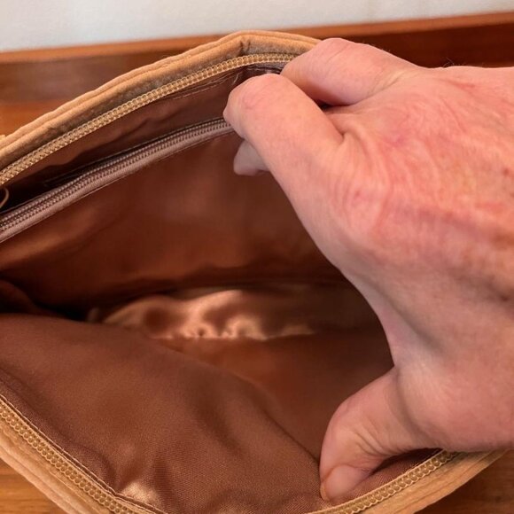 Vintage 1960s New Whimsical Ermo Beaded Toucan purse shoulder bag - camel color - Picture 9 of 9